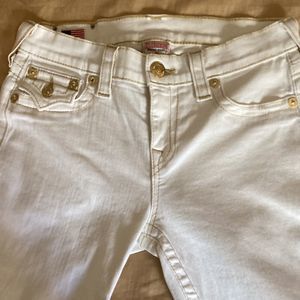 True Religion NEW without tags White Skinny Jeans with Metallic Gold Detail.